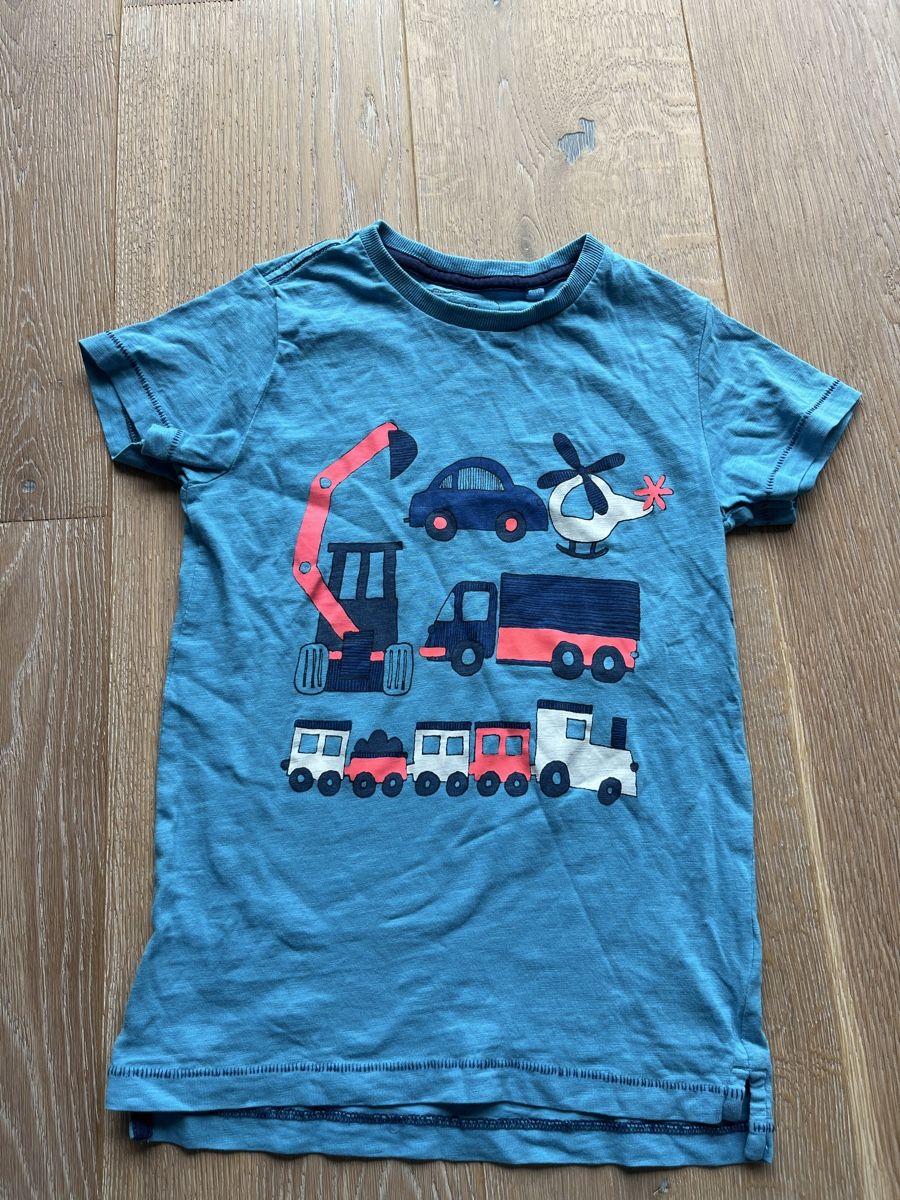 Next Camicie, T-shirt & Polo: T-Shirt Next Grösse 116 – Usato da Aarburg venduto da cha_6t8j