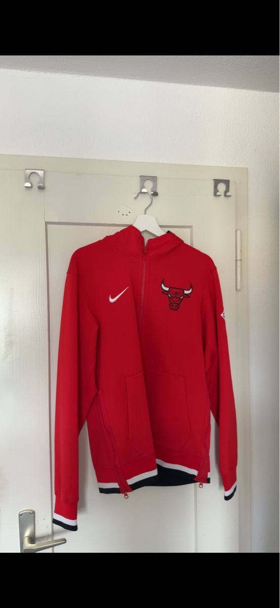 Vestes: Chigaco Bulls Jacke – D'occasion à Reinach AG par Levin0712