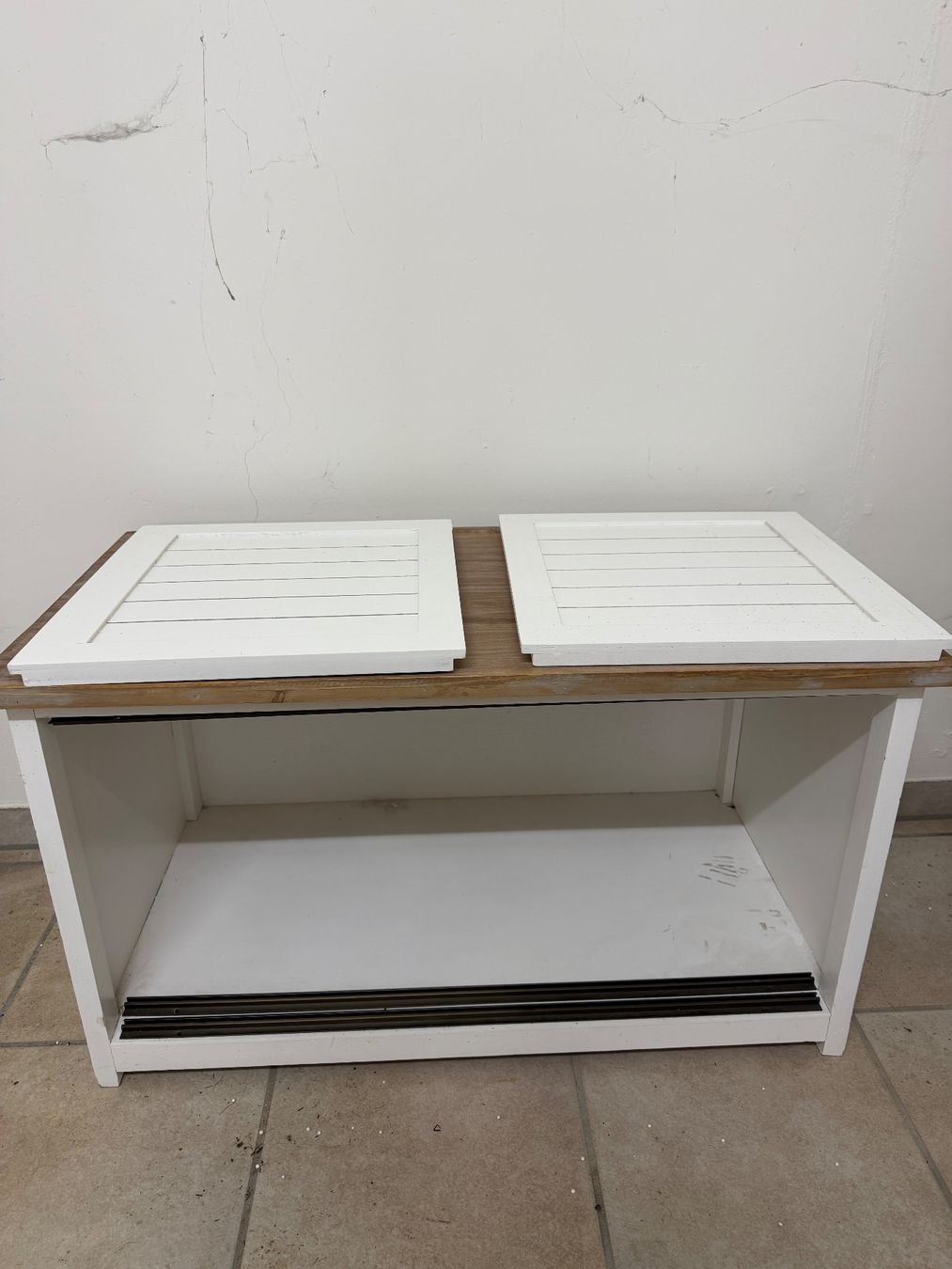Loberon Armoires: Schuhschrank von Loberon – D'occasion à Rheinfelden par Daniela_76 2