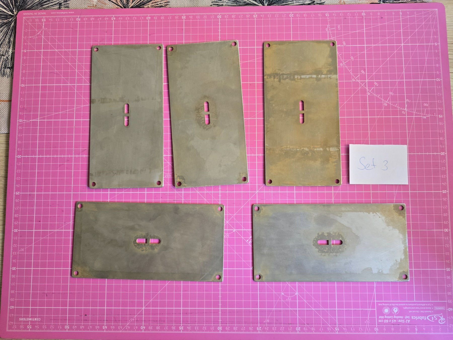 Modellismo RC: Modellbau Baustellenzubehör Stahlplatten Set 3 – Usato da Münchenstein venduto da Legatar001