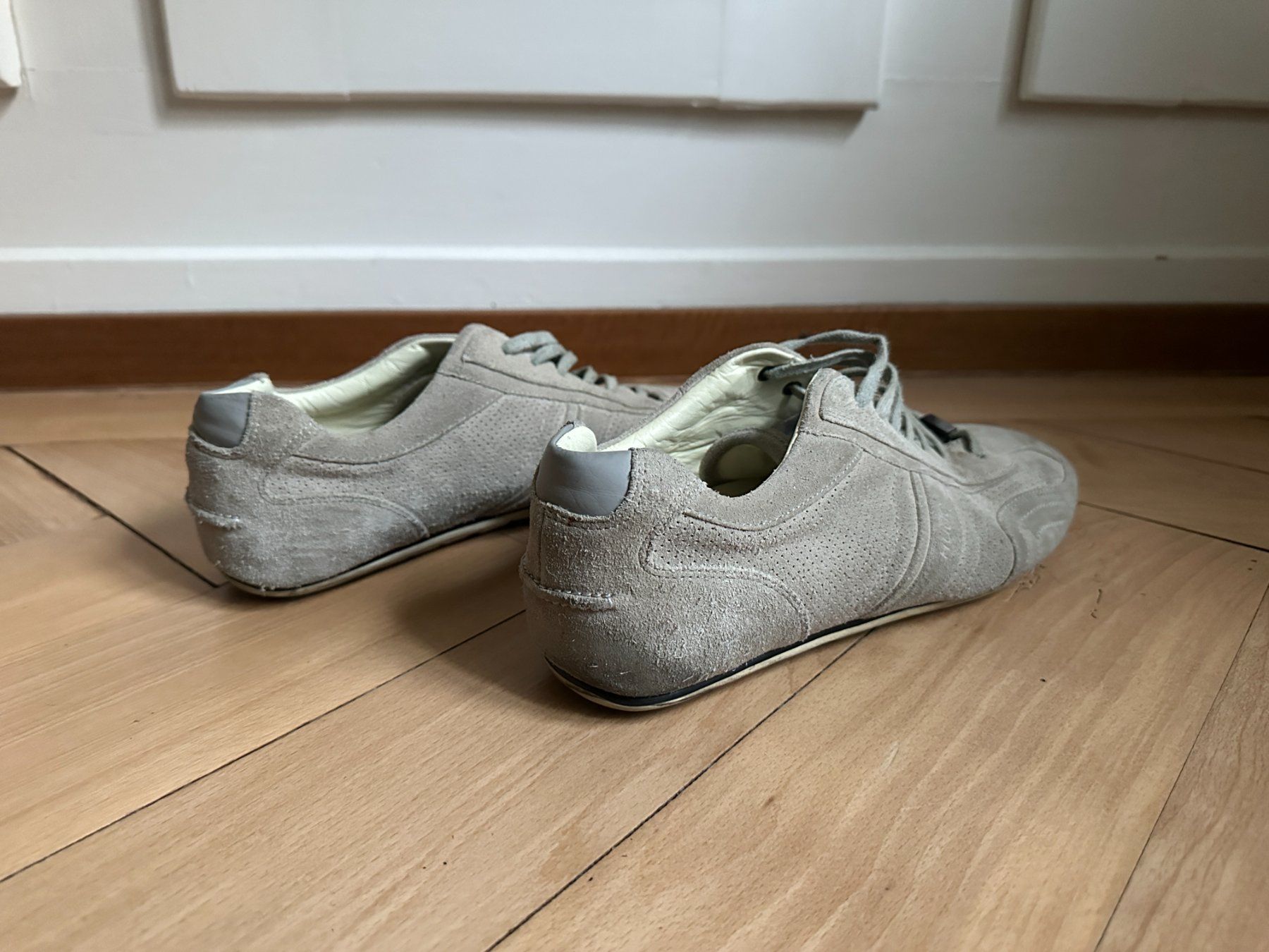 Hugo Boss Chaussures hommes: HUGO BOSS - Leder Sneaker beige 43 – D'occasion à Zürich par Diazaio 2