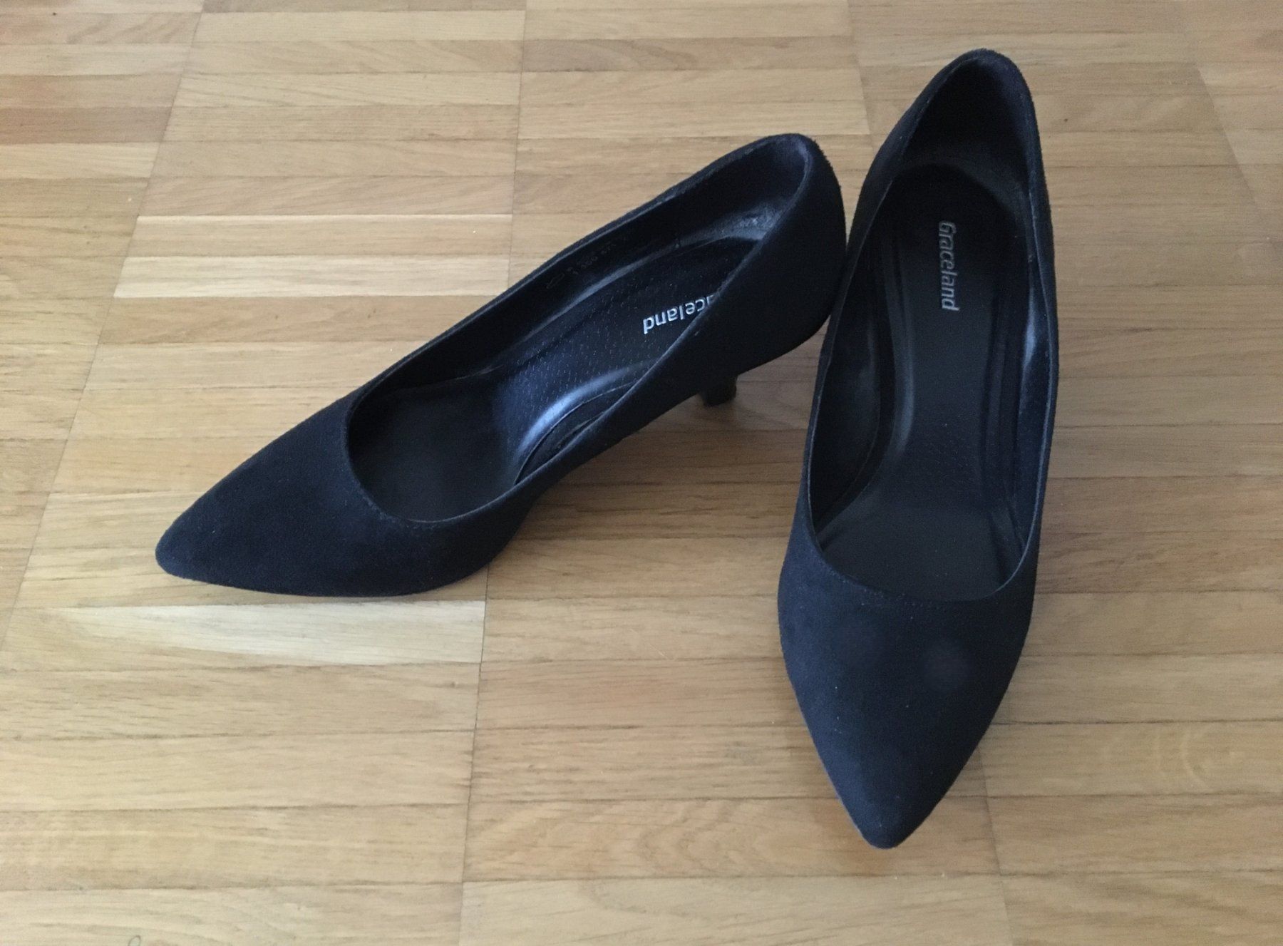 Damenschuhe: Klassische Pumps, Gr. 36 - Neuwertig – Gebraucht aus Basel von Nofretete39 6