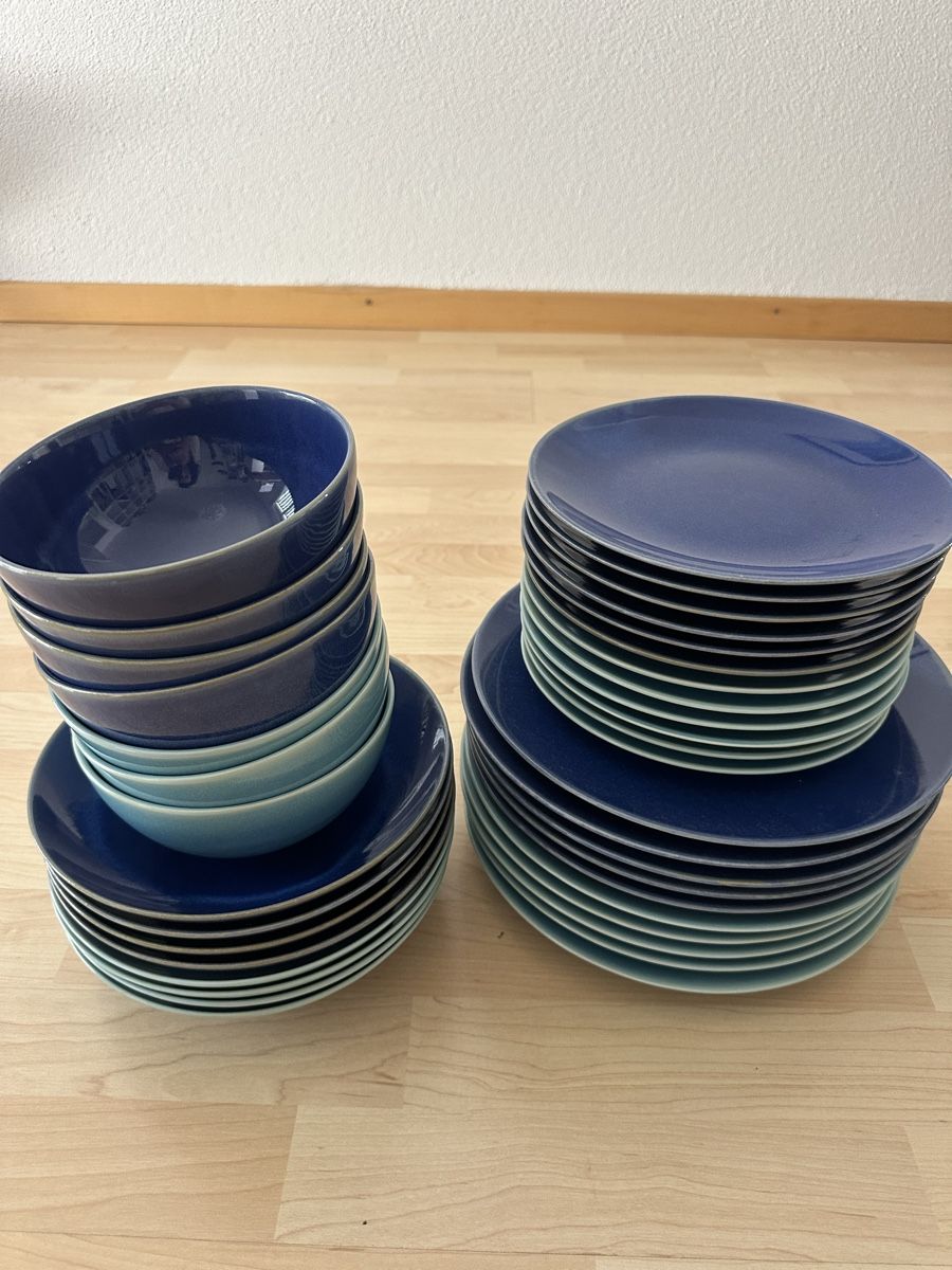 Set di piatti: Geschirrset blau/türkis - gebraucht – Usato da Wabern venduto da ange_la