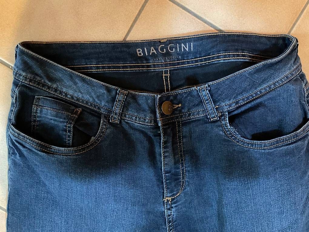 Jeans: Bermuda pantacourt jeans - Capri Hose gr. 42 – Gebraucht aus Icogne von luna.16 3
