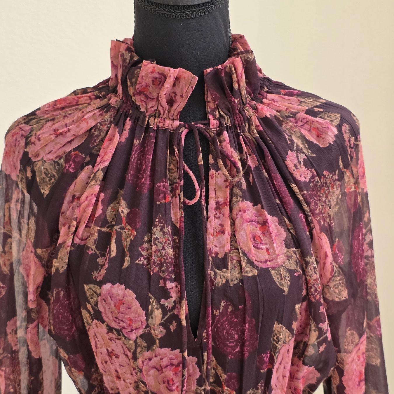 Kleider: Kleid Blumenmuster Grösse M neuwertig – Neu (gemäss Beschreibung) aus Rheinsulz von Gilea 1