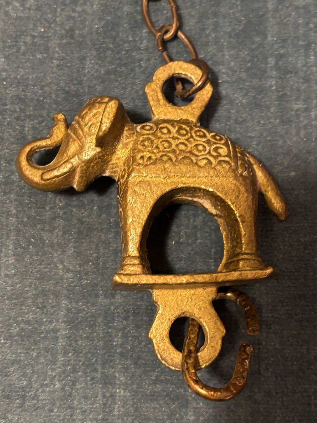 Figuren: Vintage Messing Elefant Anhänger, Hindu – Gebraucht aus Horgen von uge_pd5p 2