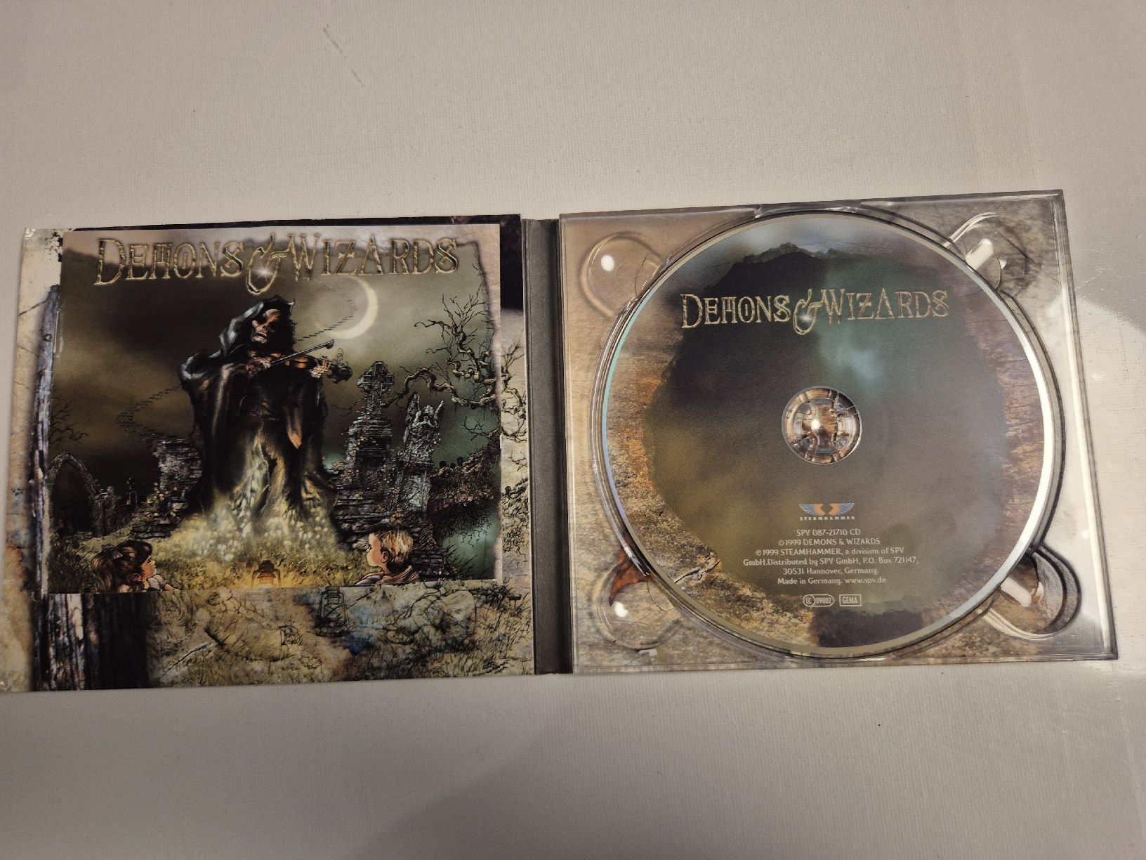 CDs:  Demons & Wizards - CD – Neu (gemäss Beschreibung) aus Uster von newwave0 2