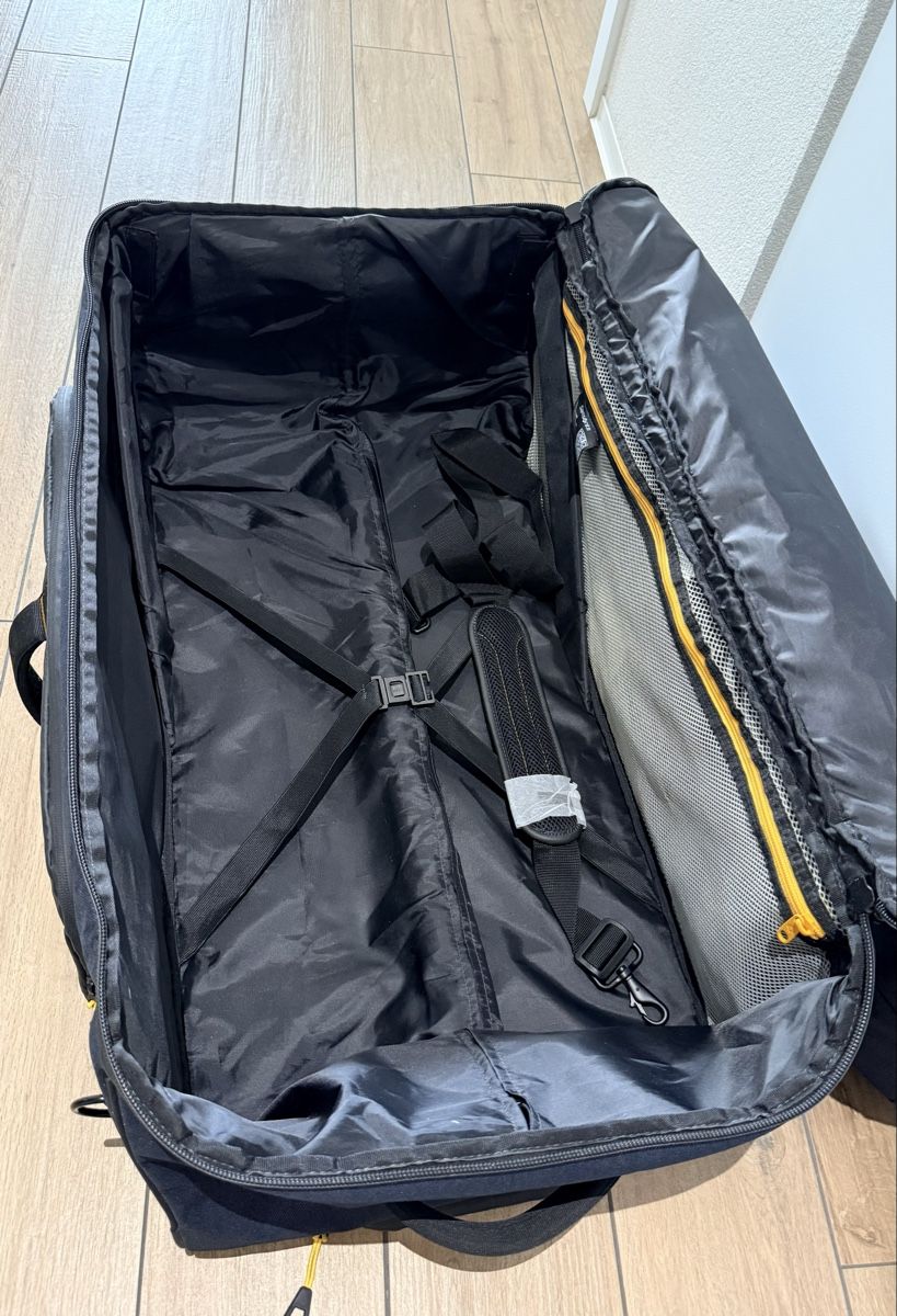 Samsonite Valises de voyage: Valise Samsonite paradiver light 121 L – D'occasion à Savièse par Cedric007 7