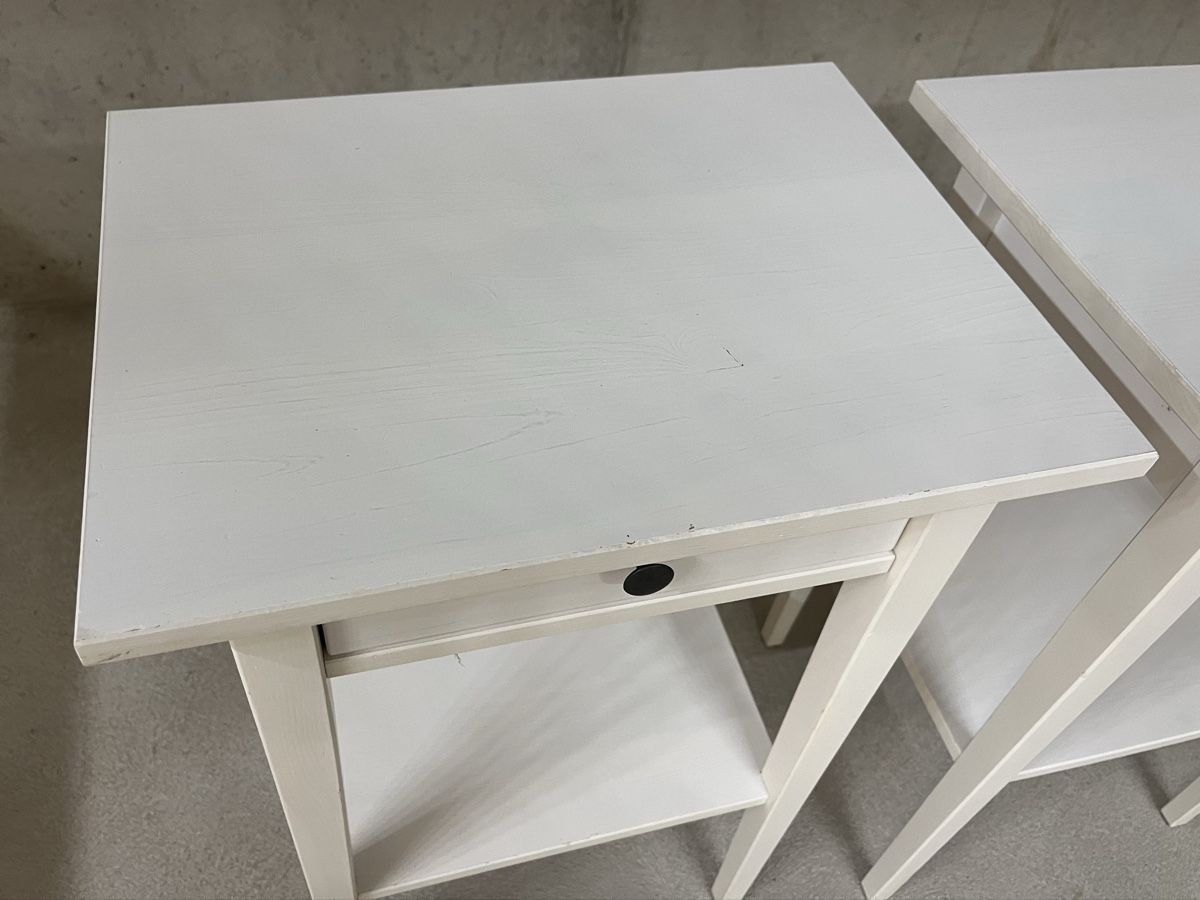 Ikea Tables de nuit: Nachttisch HEMNES Ikea, 2 Stück – D'occasion à Schüpfheim par Strummer61 1