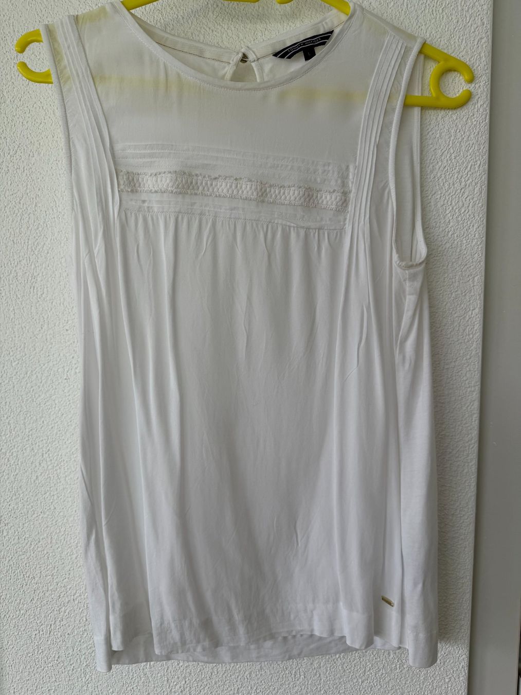 Tommy Hilfiger Top: Top weiss von Tommy Hilfiger, Grösse L – Usato da Hohenrain venduto da murmelinchen25
