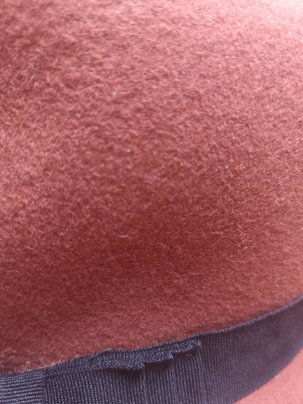 Copricapi, berretti & cappellini: Hut – Usato da Aumont venduto da Mandragora02 5