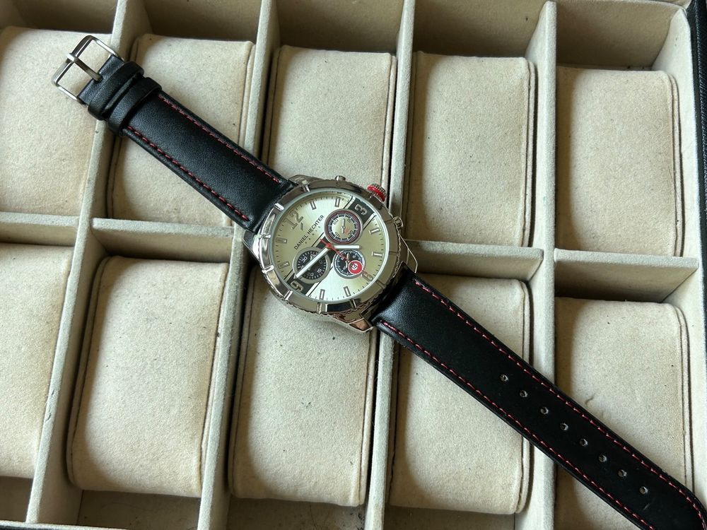 Montre Homme Daniel Hechter - Bracelet Bleu Toile, Cadran Argenté, Chrono - Neuf Sans Étiquette