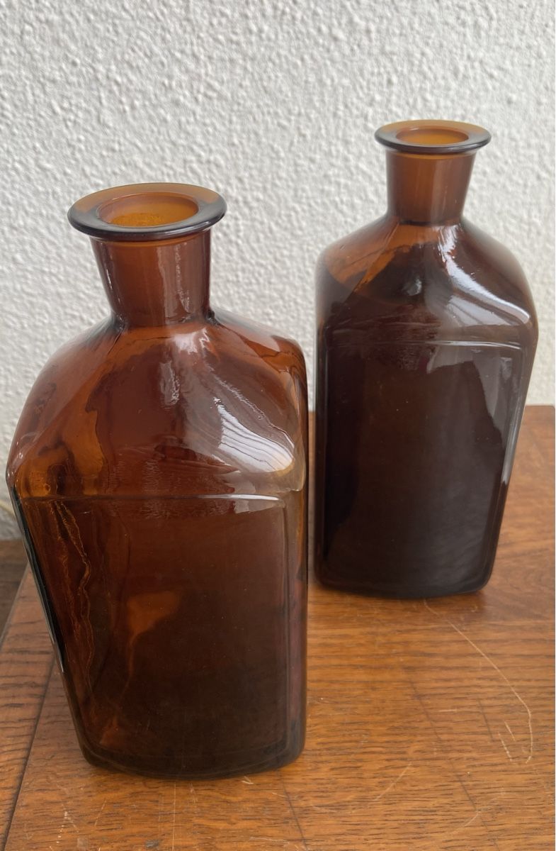 Bottiglie: Schöne antike Apothekerflaschen 2 Stück – Usato da Zuerich venduto da Perlen-Decor 1