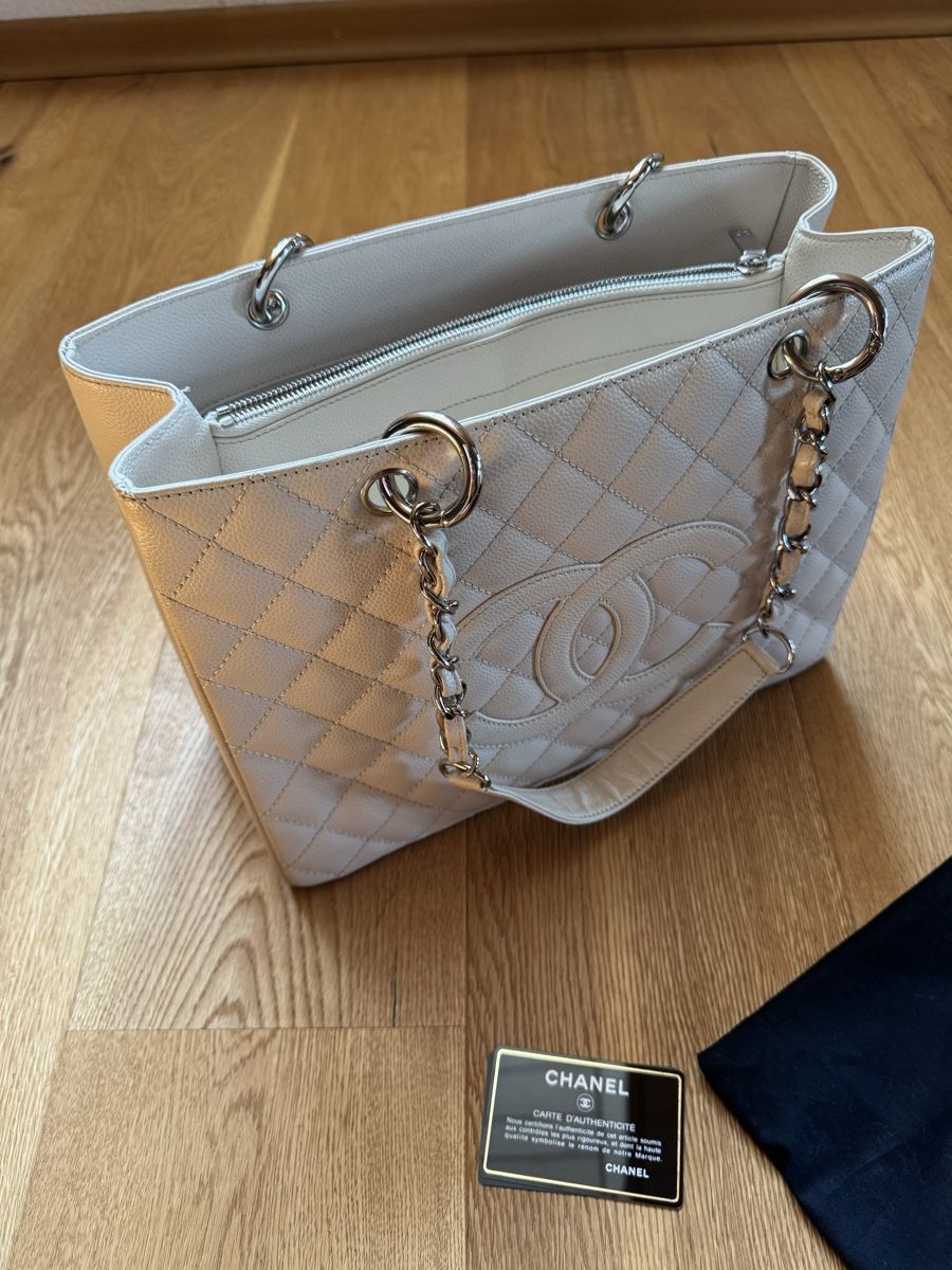 Chanel Taschen für Damen: Chanel Tasche, beige caviar Leder – Gebraucht aus Seon von noe_zz6w