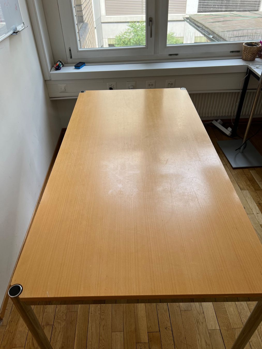 USM Schreibtische: USM Tisch – Gebraucht aus Zürich von jasmine03 1