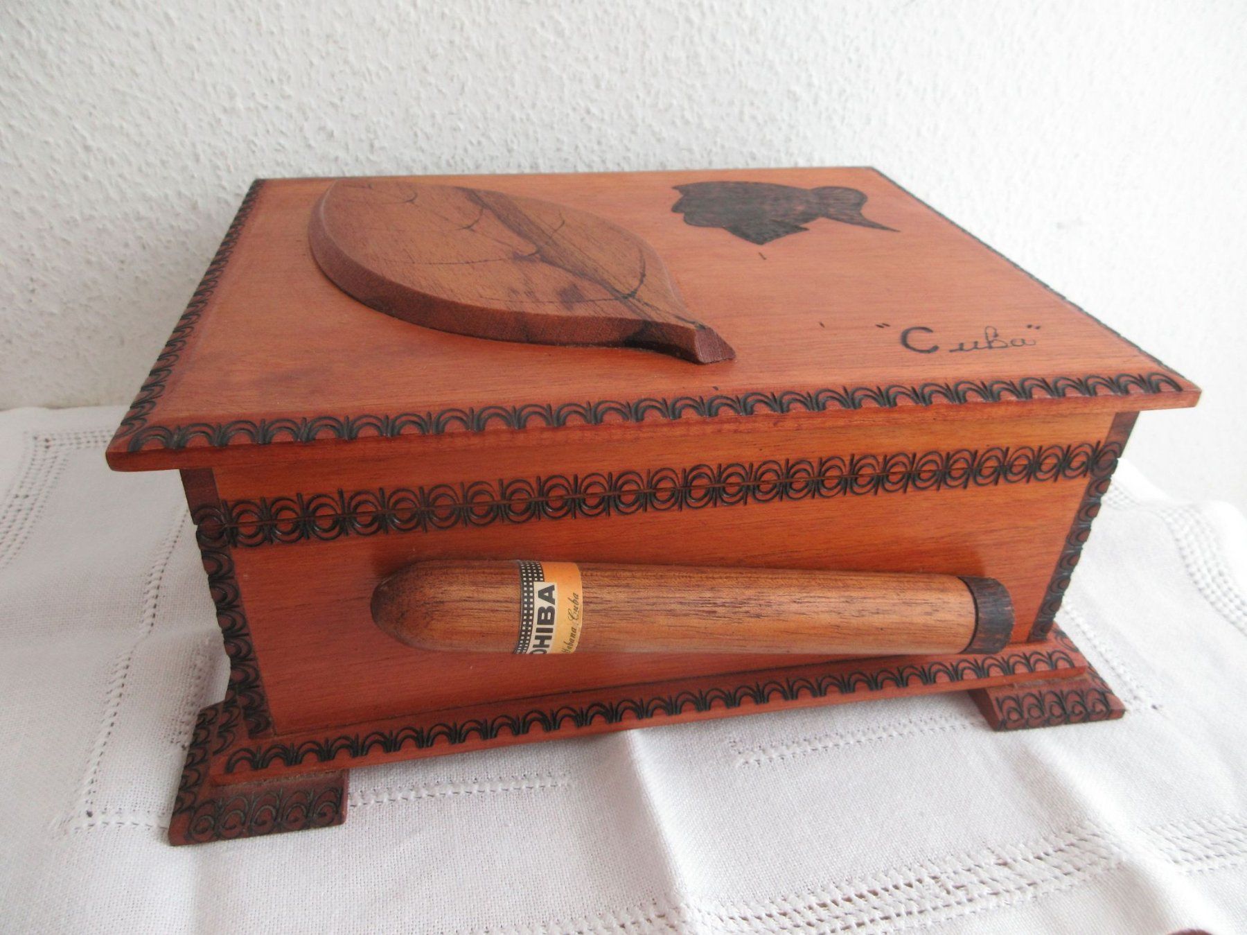 Humidor per sigari: Cubanischer Humidor – Usato da Binningen venduto da mondoantico