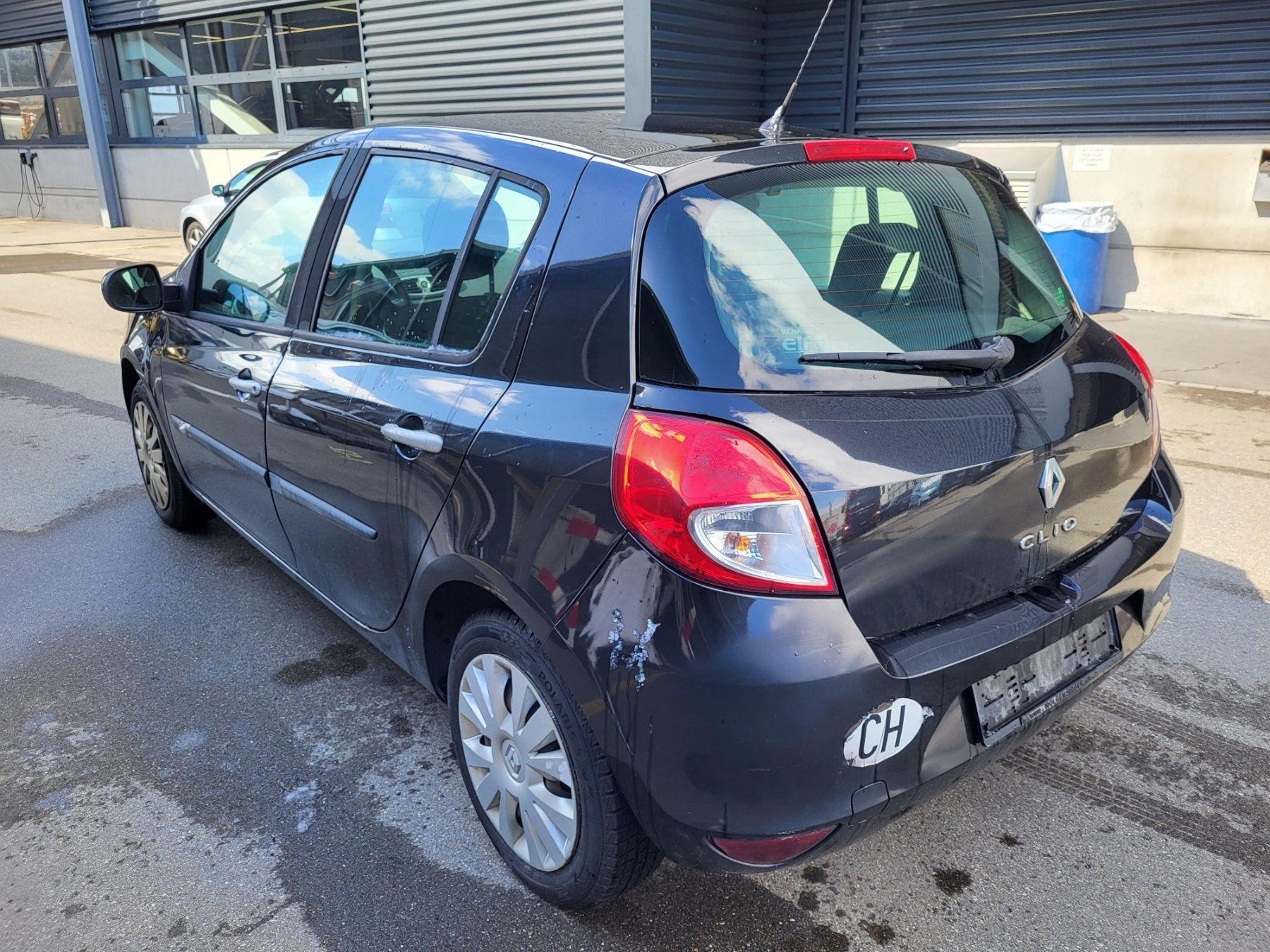 Renault Autos: Renault Clio 1.2 75PS Expression Handschalter (DD) – Gebraucht aus St. Gallen von CityAuktion 3