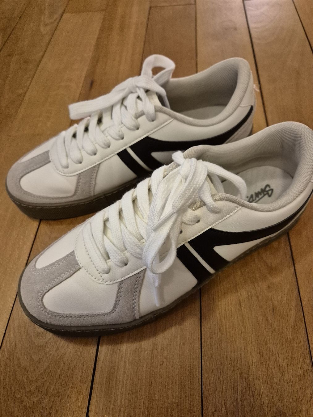 Pull&Bear Herrenschuhe: Sneaker, Pull&Bear, Gr. 40, weiss, wie neu – Neu (gemäss Beschreibung) aus Jona von loalea 2