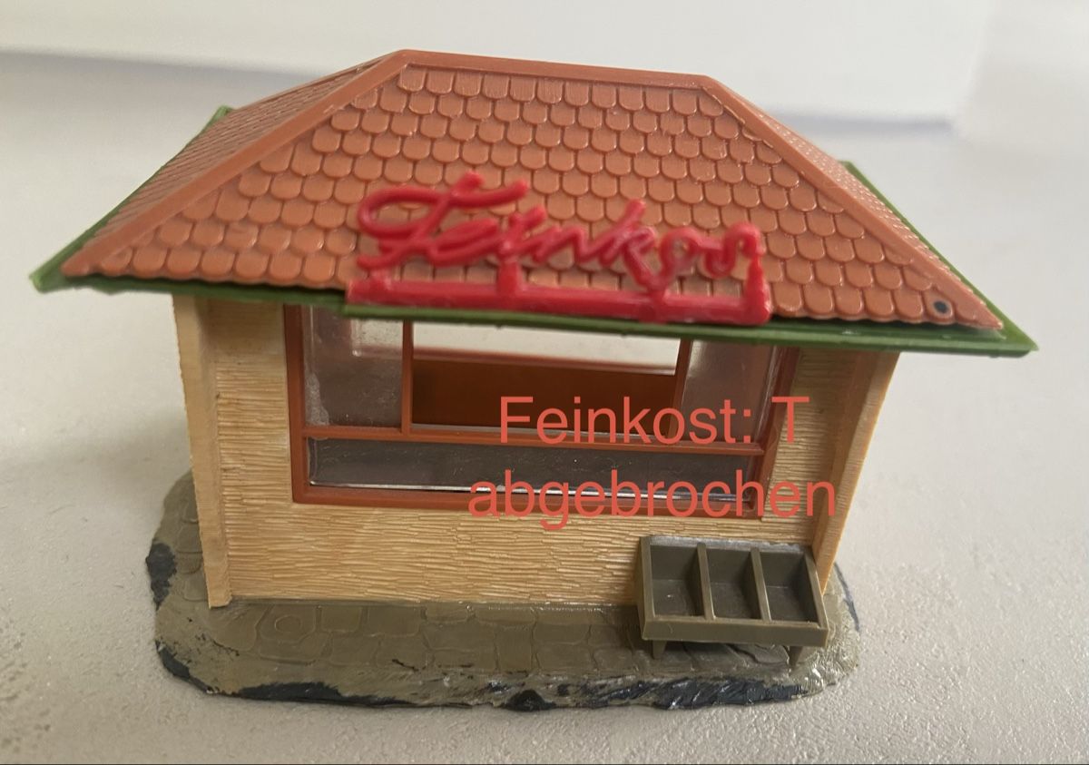 Modellini di ferrovie: Modeleisenbahn Gebäude – Usato da Baden venduto da Sarahhedwig 7