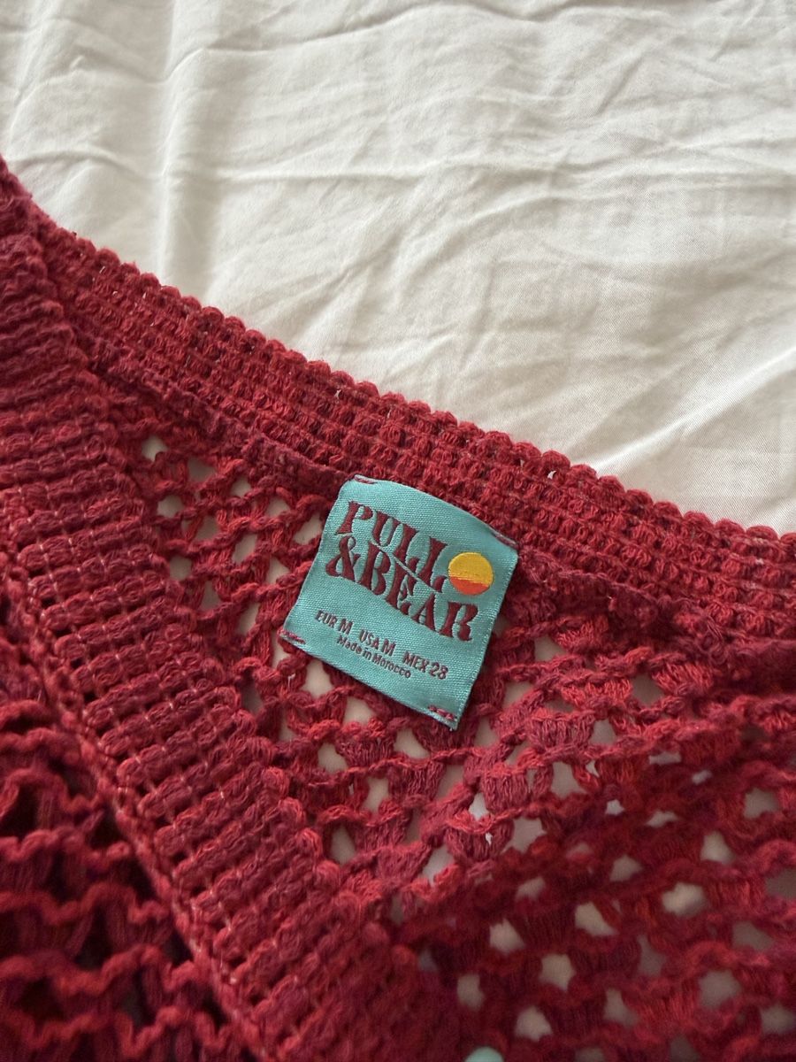 Pull&Bear Vestiti: Robe Pull&Bear rouge asymétrique taille  M bon état – Usato da Zürich venduto da liiinnnddaa 1