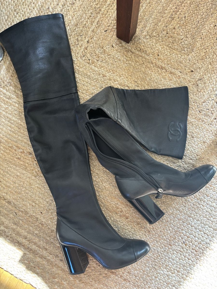 Chanel Damenschuhe: Chanel 37 Overknee Stiefel – Gebraucht aus Zürich von Salomej011 1