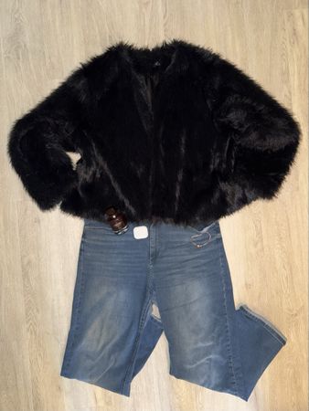 VINTAGE SCHWARZE KUNSTFELLJACKE IN ST. MORITZ STIL