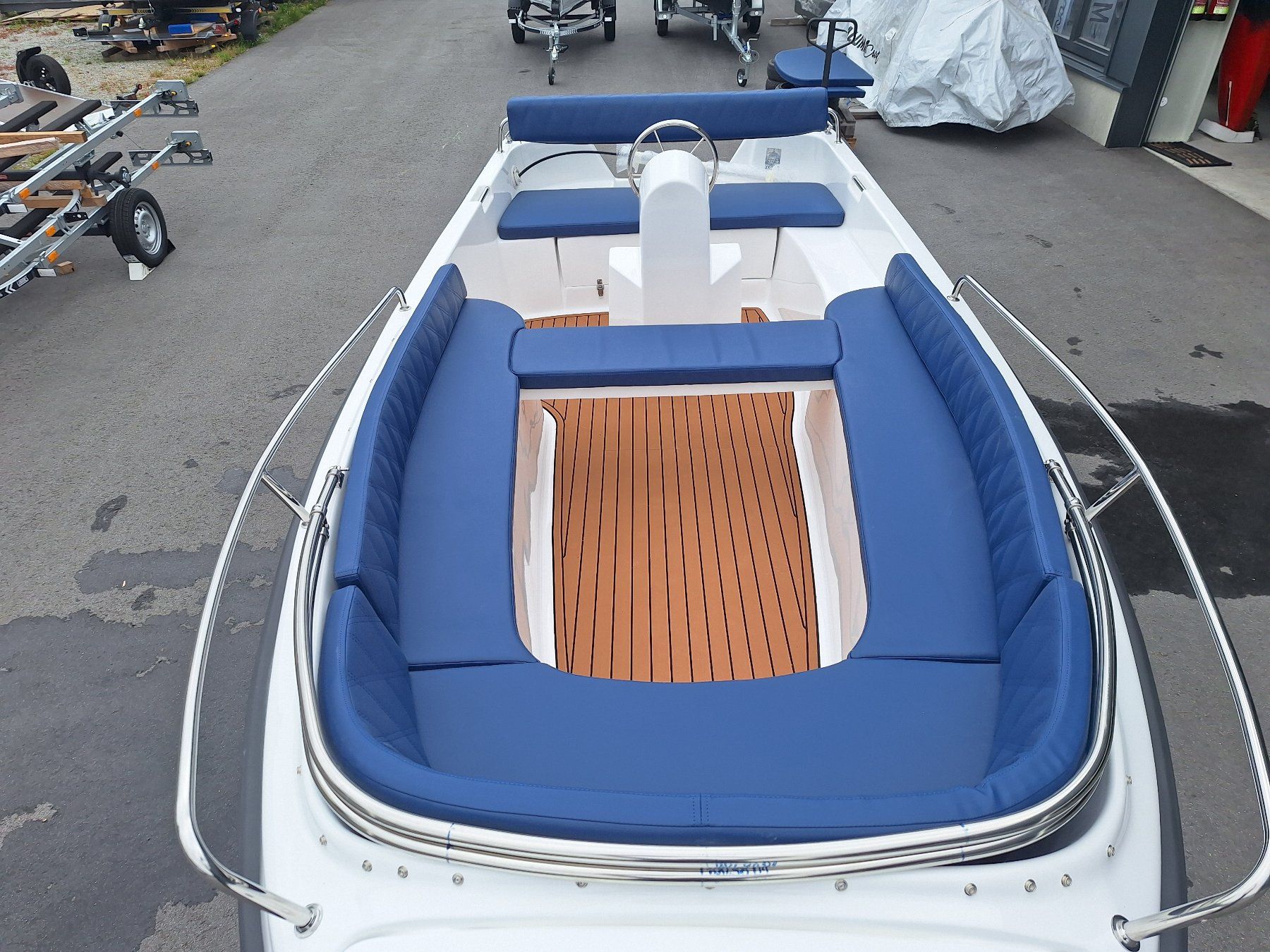 Barche: LAGERND NEU 470 Classic Boot Motorboot GFK Boot Badeboot – Nuovo e nell'imballaggio originale da Aigen Schlägl venduto da Fuchs-Boote 4