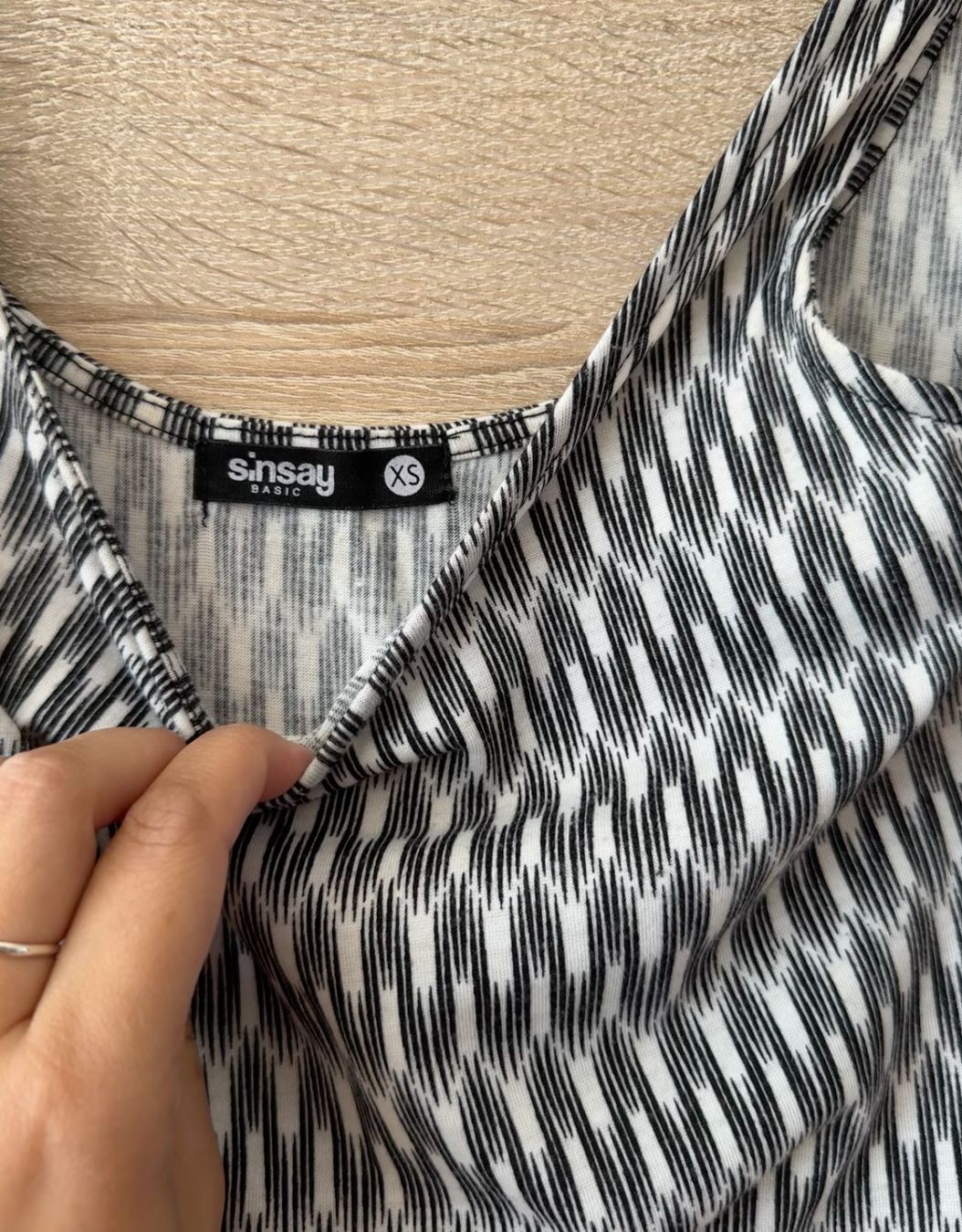 Vestiti: Robe bodycon motif – Usato da Montreux venduto da Izapechee 1