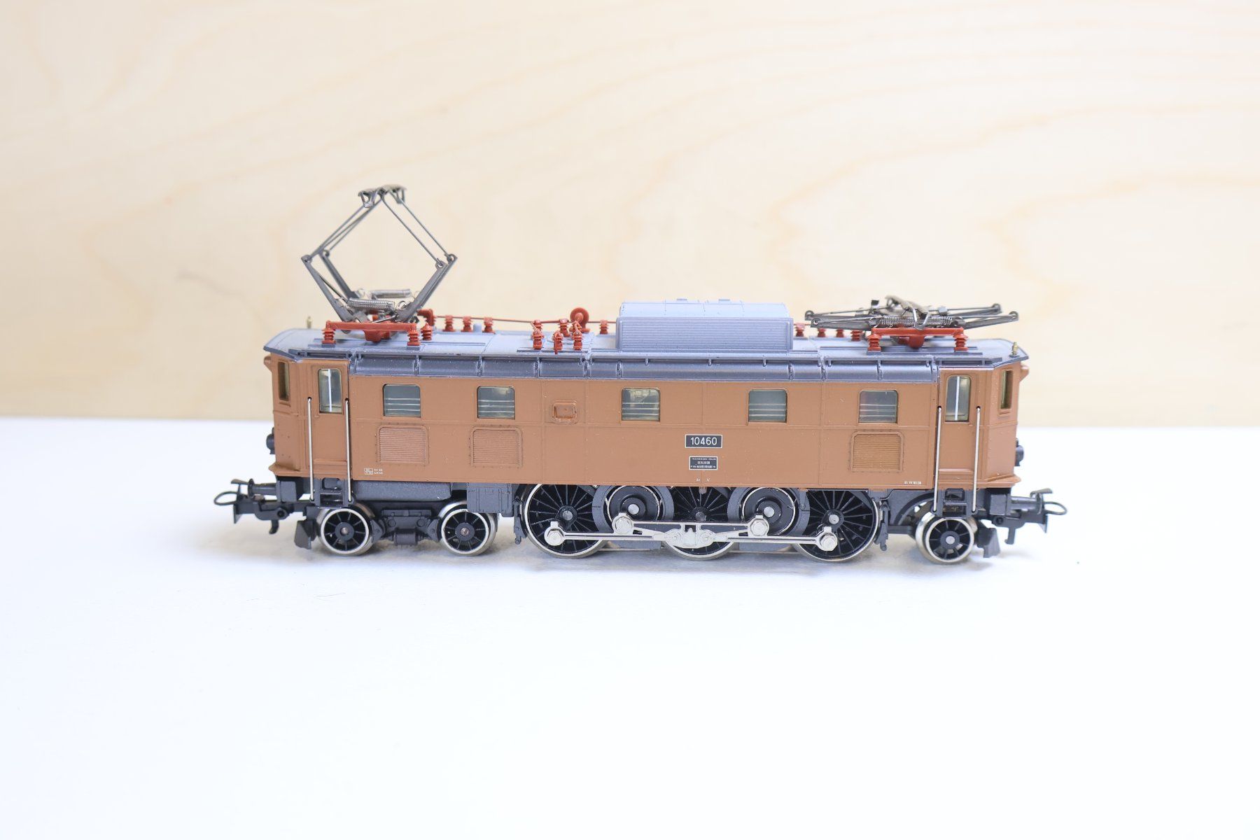 Märklin Modellini di ferrovie: Märklin SBB E-Lok Ae 3/6 - 3151 - H0 Top Modell – Usato da Winterthur venduto da Monstera 5