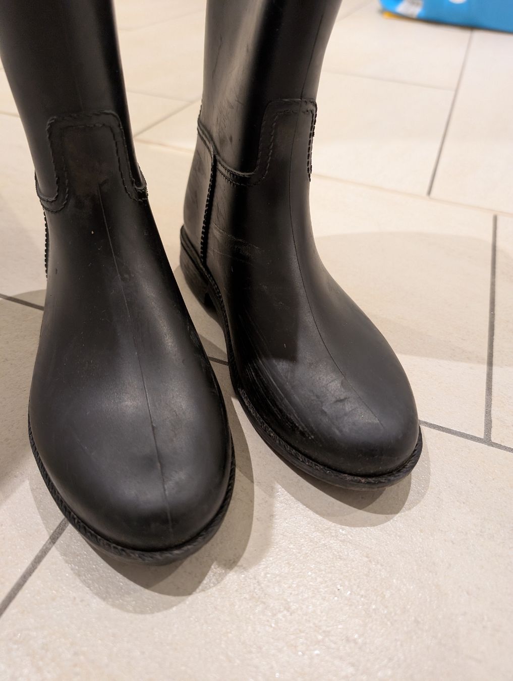 Schuhe für Jungen: Reitstiefel / Gummistiefel, Grösse 38 – Gebraucht aus Ganterschwil von Nike18 1