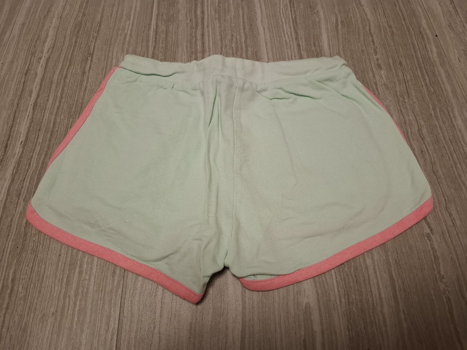 Pantaloni: short bleu rose été taille 134 – Usato da Ecublens FR venduto da ame_y8tq 1