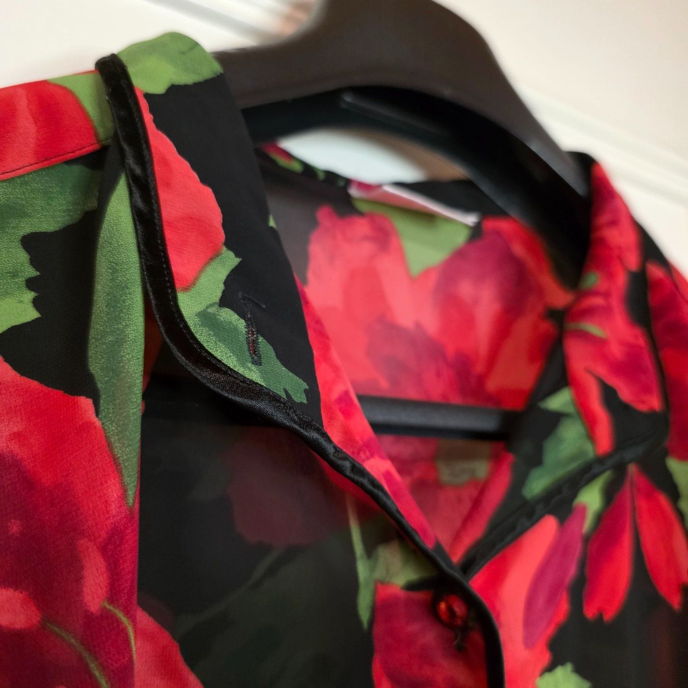 Camicette: Vintage Blumenbluse DELMOD INTERNATIONAL Größe 44 – Usato da Wald ZH venduto da CapLux 1