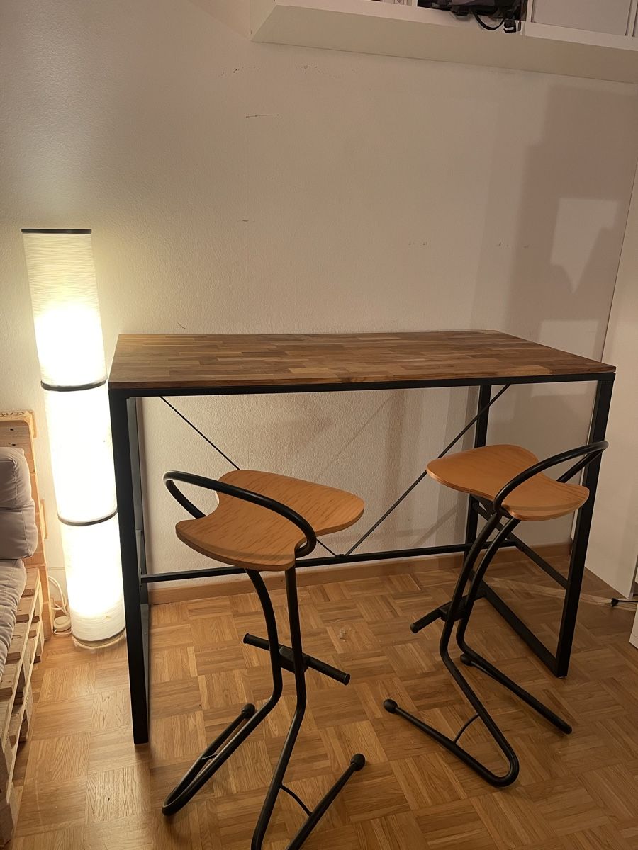La Redoute Tavoli: Bartisch mit 2 passenden Stühlen – Usato da Bäretswil venduto da Jkjoni