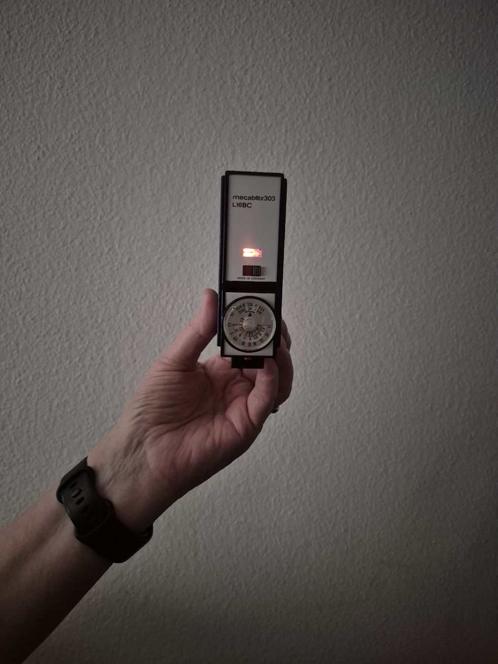 Mecablitz Flash: Mecablitz 303 L16BC Blitzgerät Fotografie – Usato da Bern venduto da san_kcw5 5