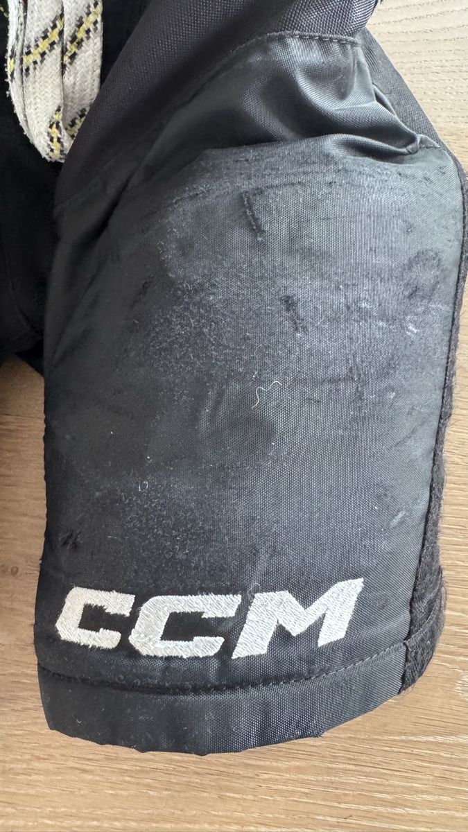 Ccm Hosen: gut gebrauchte CCM Eishockeyhosen – Gebraucht aus Moosseedorf von mswalker 4