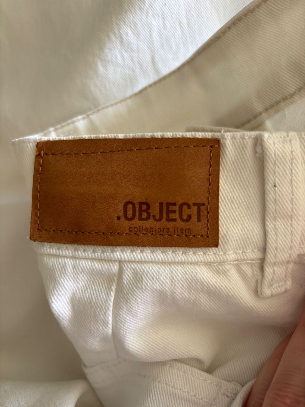 Jeans: OBJECT weisse Jeans Gr. M – Usato da Zürich venduto da missmodernage 5