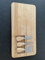 Käsebrett mit 3 Messern  neuwertig 36cm