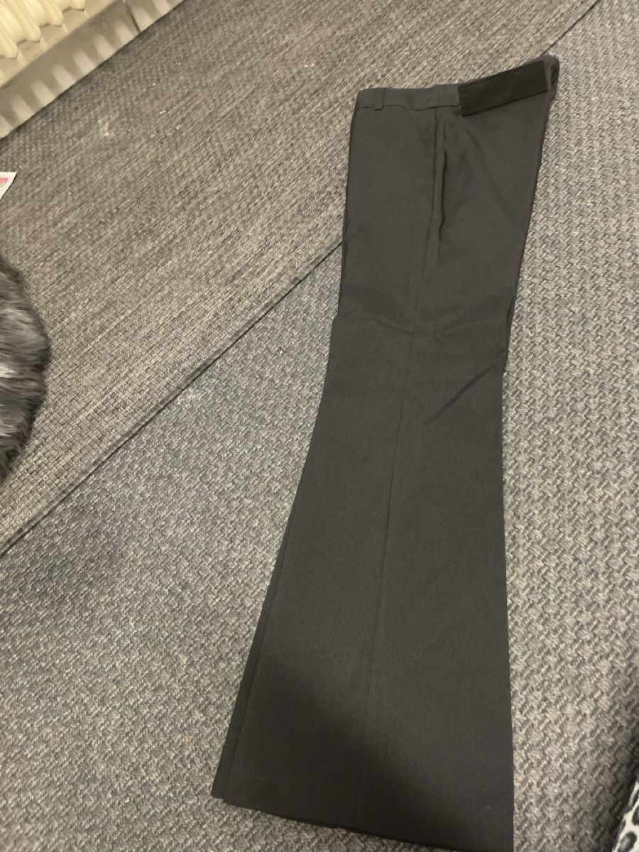 Hosen: Eleg dchwarze hose gr 36 – Gebraucht aus Bad Zurzach von Cuore34