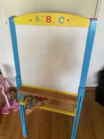 Kindertafel mit Buchstaben und Zahlen guter Zustand