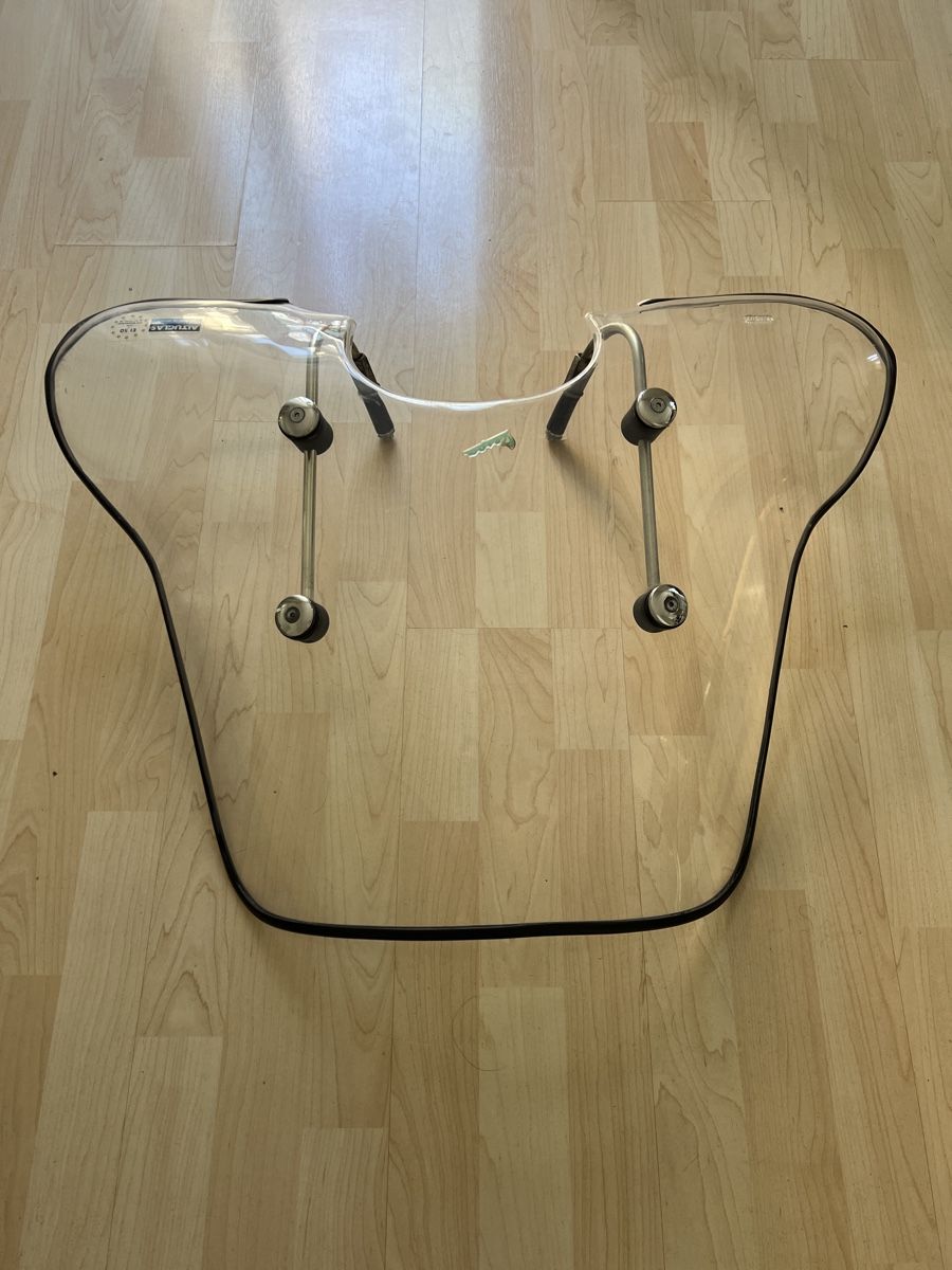 Vespa Parti ricambio per ciclomotori: Windschutzscheibe hoch - Altuglas EI 50 inkl. Halter – Usato da Zürich venduto da apikalypse 1