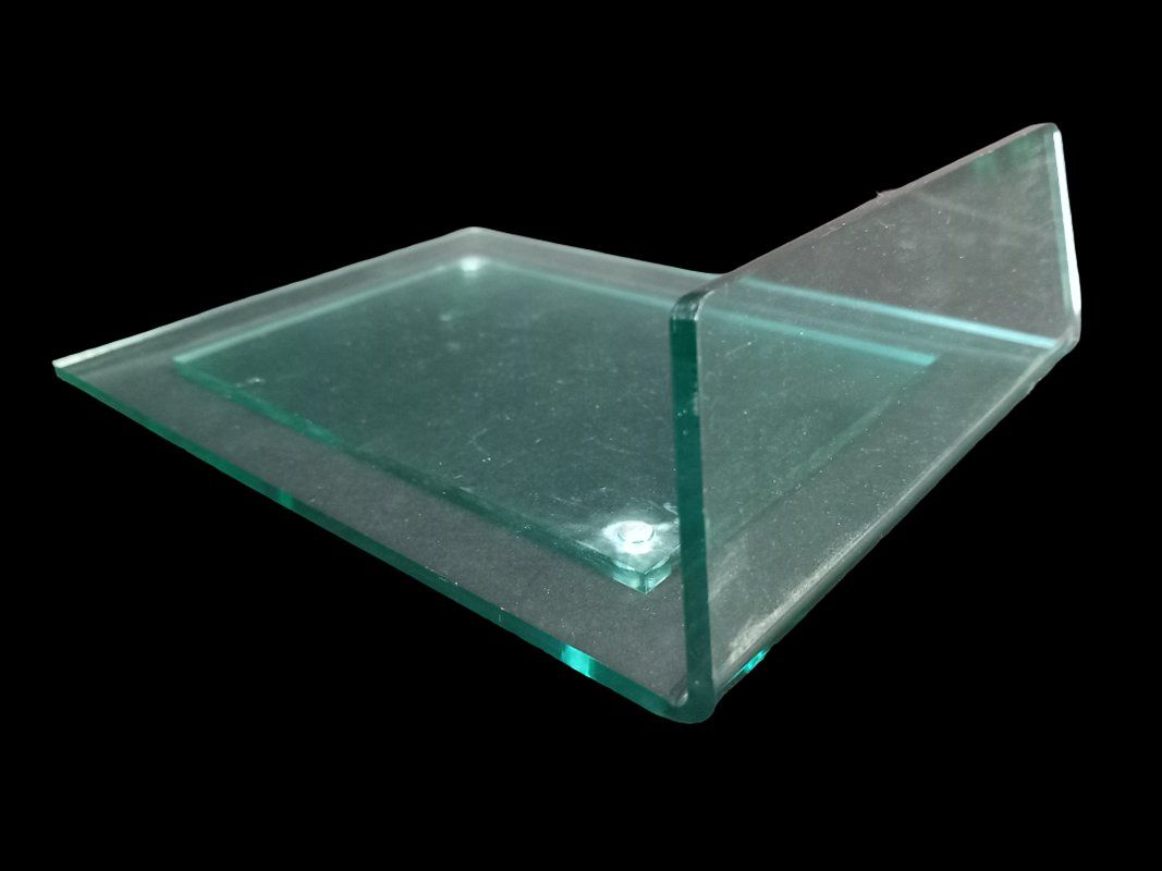 Bilderrahmen: Stehendes Plexiglas mit Bilderrahmen – Gebraucht aus Hünenberg von Restwert_Zug 3