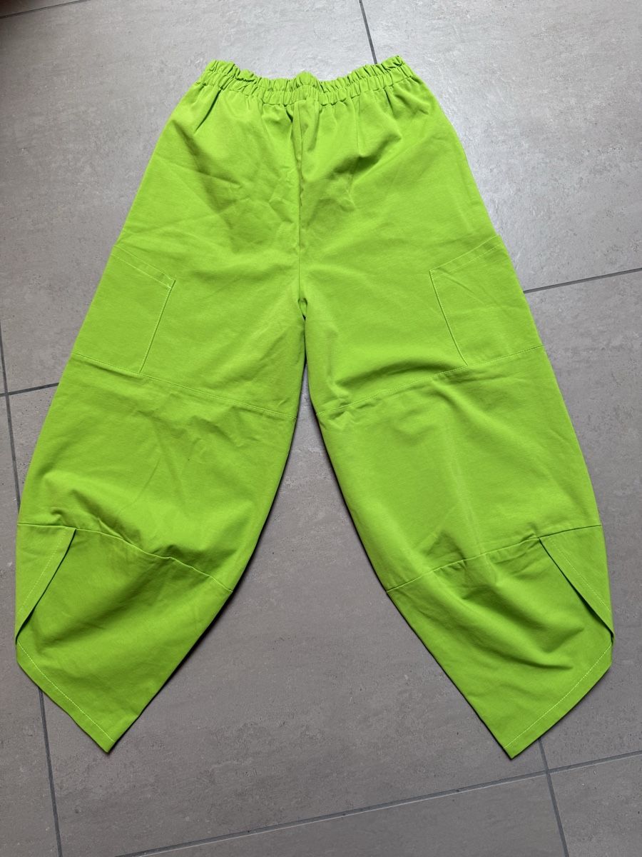 Pantaloni: Bequeme, elastische Schlupfhose – Nuovo (secondo la descrizione) da Sigriswil venduto da ck56