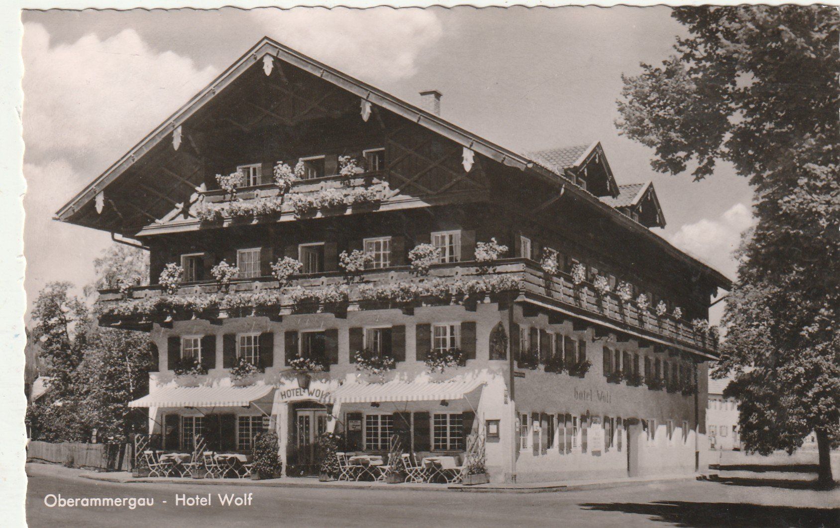 Cartoline postali: Oberamergau Hotel Wolf – Usato da Lumbrein venduto da made02