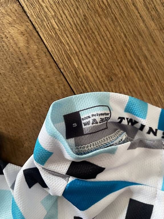 Maillots de corps & Pantalons: Velotrikot – D'occasion à Basel par helger 2