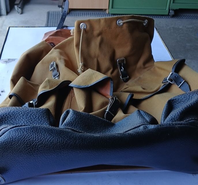 Rucksäcke: Rucksack Segeltuch Leder gebraucht. – Gebraucht aus Langenthal von Egro50
