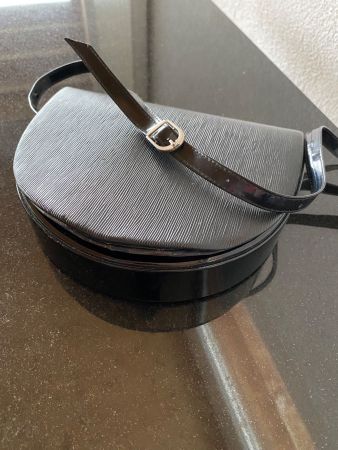 schwarze Damentasche ab 1 Franken
