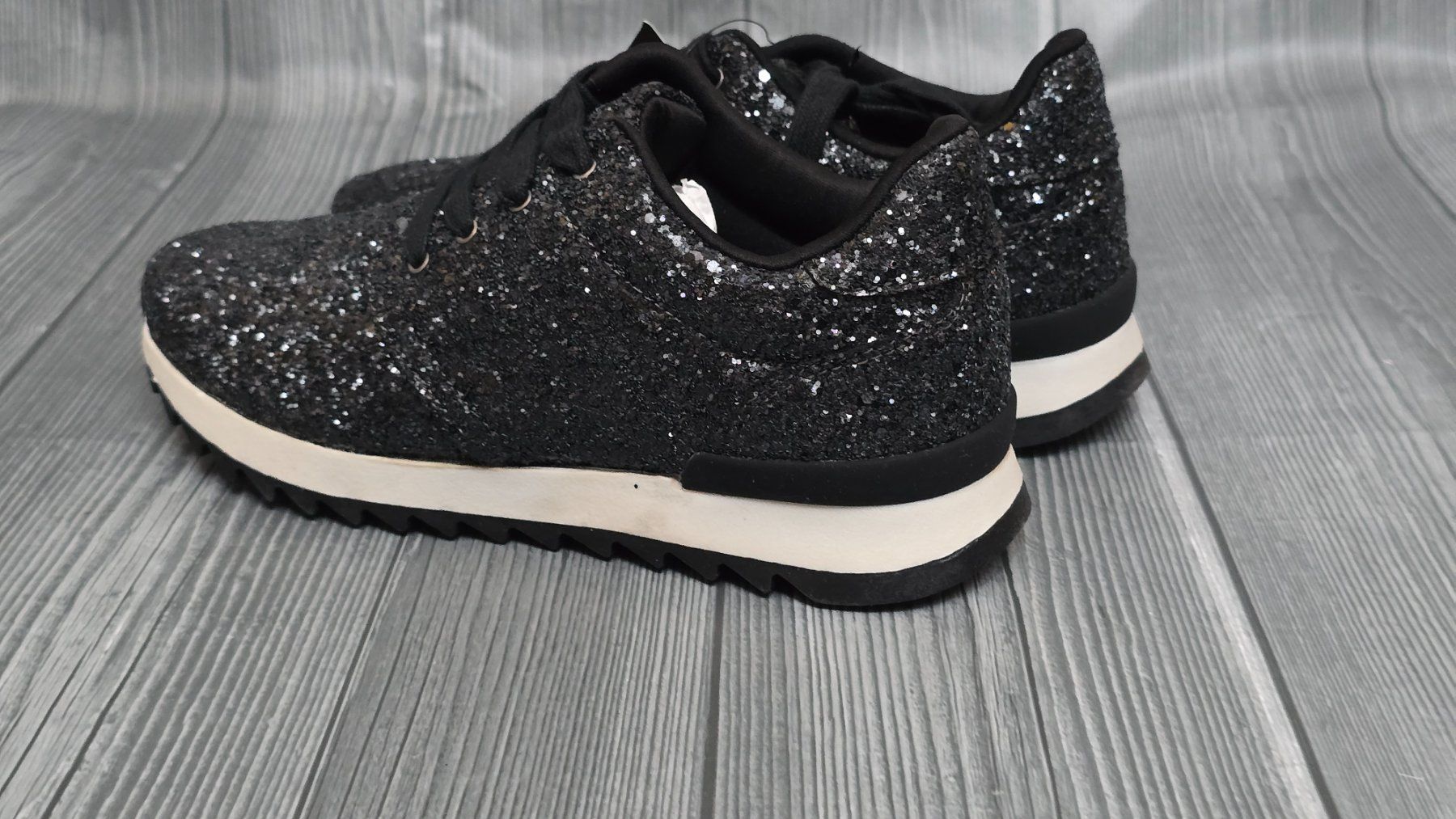 Scarpe da donna: Alesya Glitzer Sneaker - 36 - Black Sparkle – Nuovo (secondo la descrizione) da Thalwil venduto da VitaMini 2