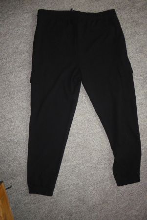 Sehr schöne Hose Gr XL Bund Bund 47cmChicoree
