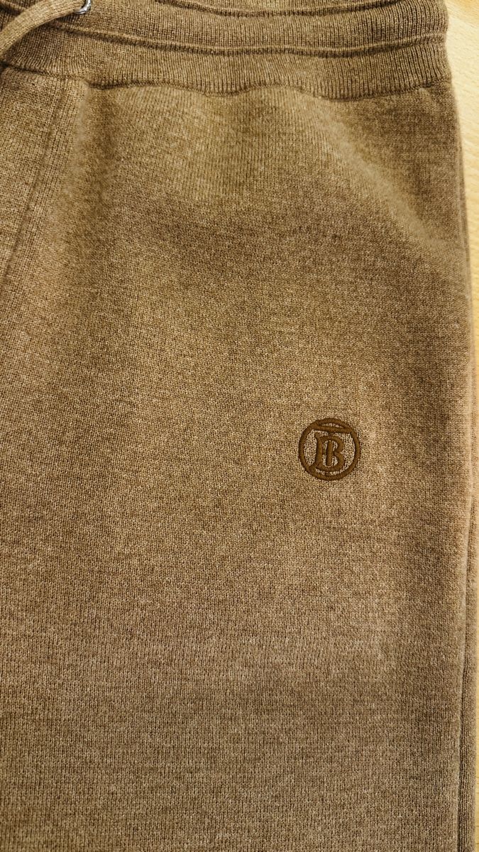 Burberry Pantaloni: Burberry Kasimir kurze Hosen NP 640.- – Nuovo e nell'imballaggio originale da Lachen SZ venduto da HelvetiaLuxury 3
