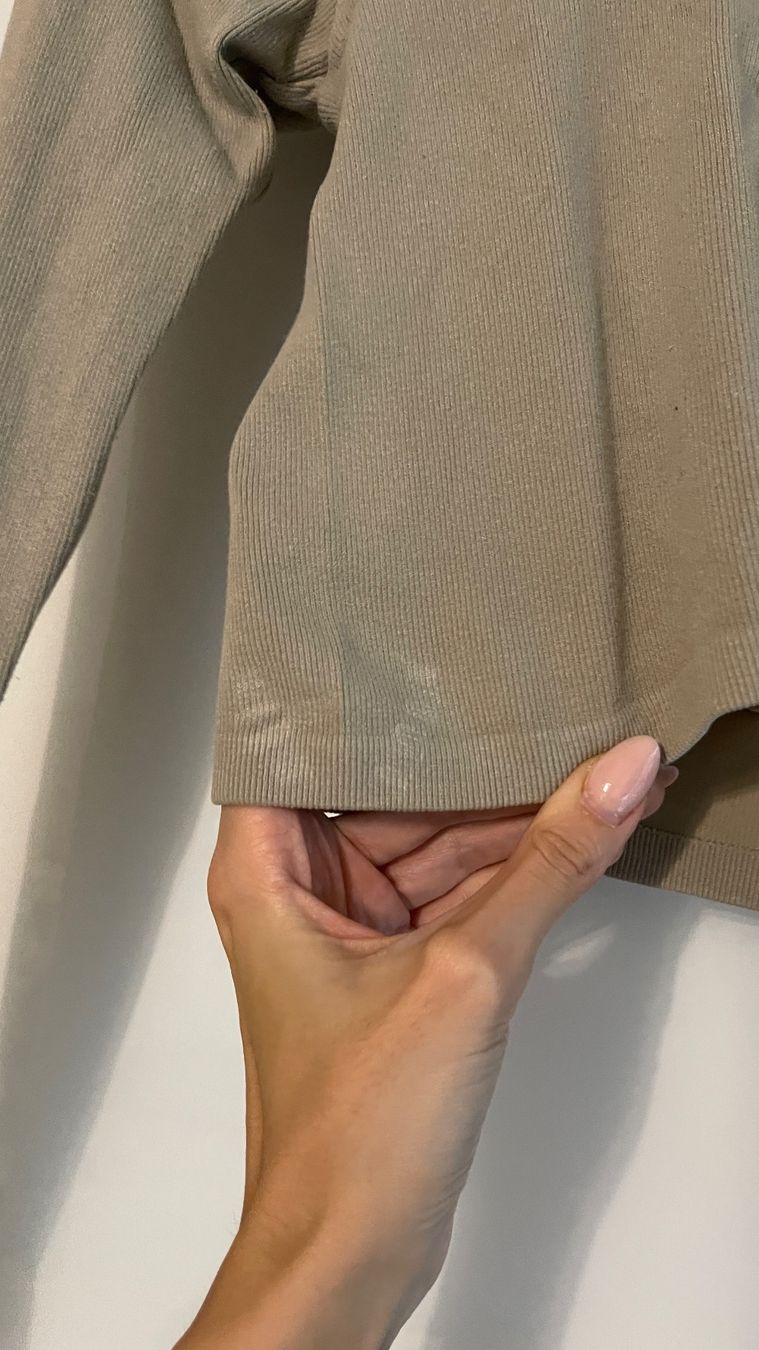 Zara Maglioni & Felpe: Zara Pullover grün – Usato da Lausen venduto da sim_hgp6 3
